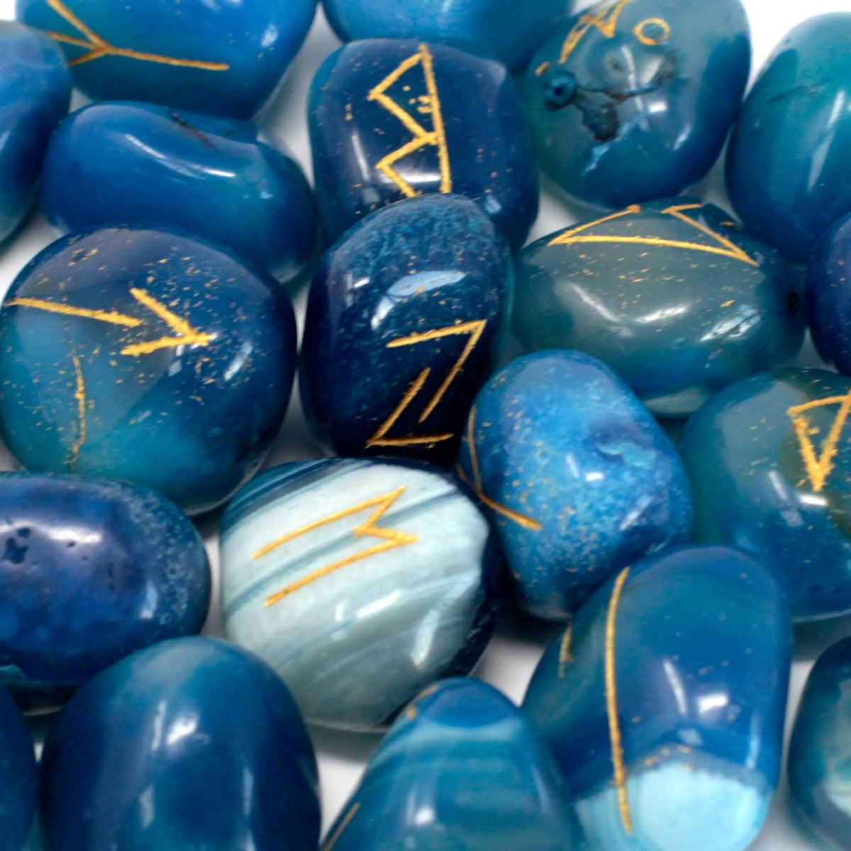 Jeu de Runes en Pierres Naturelles — Onyx Bleu