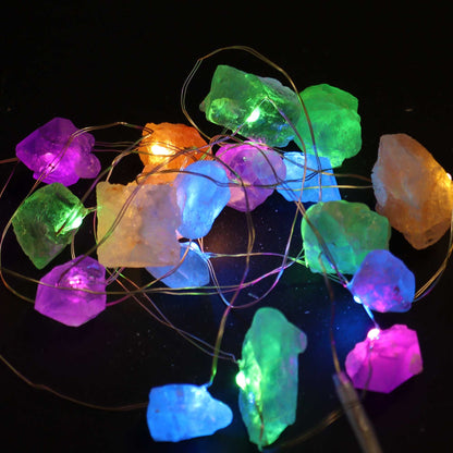 Guirlande Lumineuse de Cristaux Bruts — Arc-en-Ciel de Gemmes